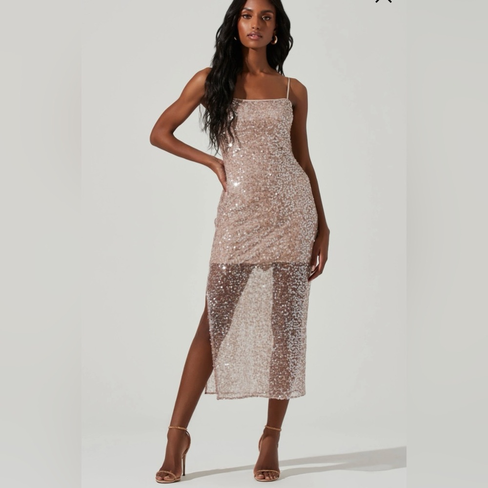 Astr the Label Sequin Midi Dress in Rose Gold size medium